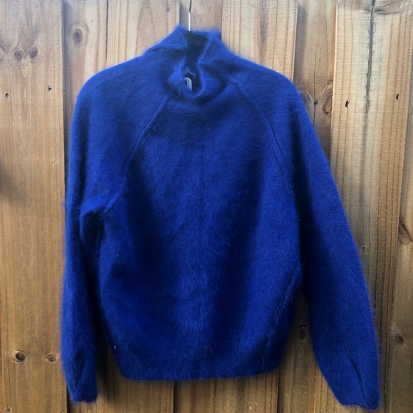 Cobalt blue soft wool sweater - Picture 1 of 2
